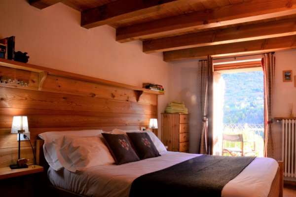 Camera con letto matrimoniale