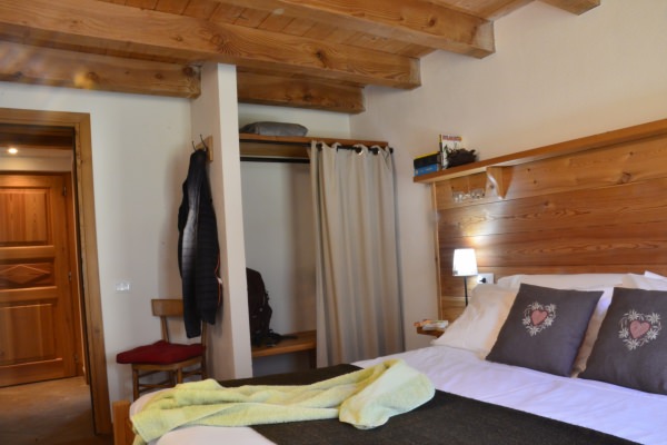 Camera con letto matrimoniale