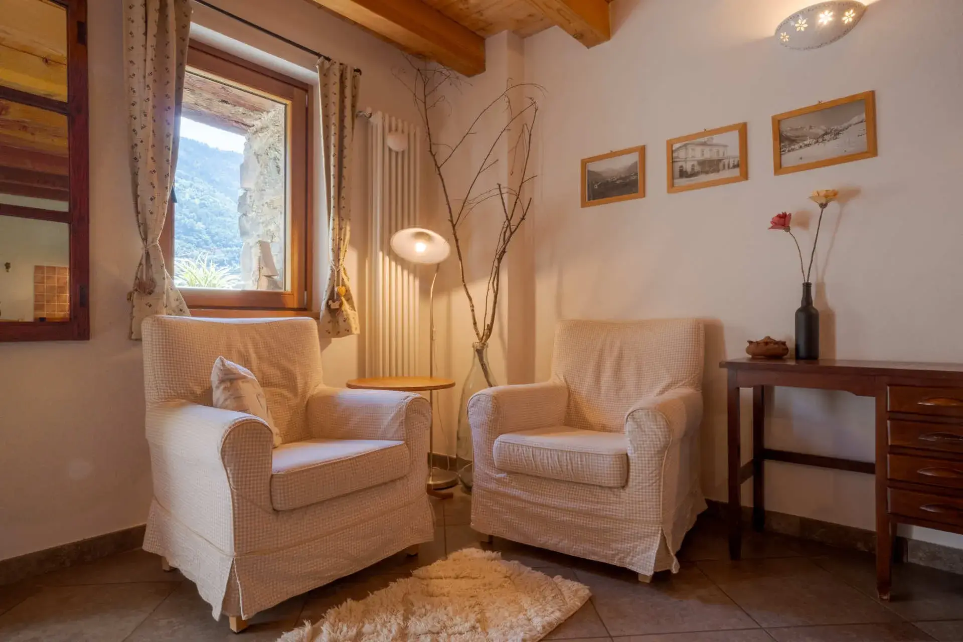 monolocale-cavallo-zona-giorno-01.webp